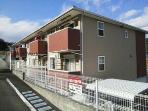 ハイ　ルーメス外観写真
