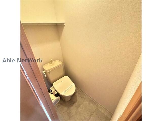 物件内観写真14　(シャワートイレ)