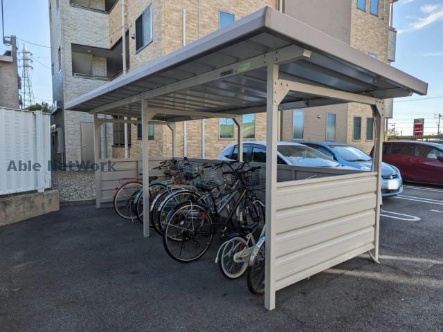 ピノワール　弐番館の駐輪場