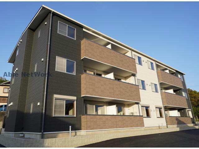 Riviest（リヴィエスト）の物件外観写真