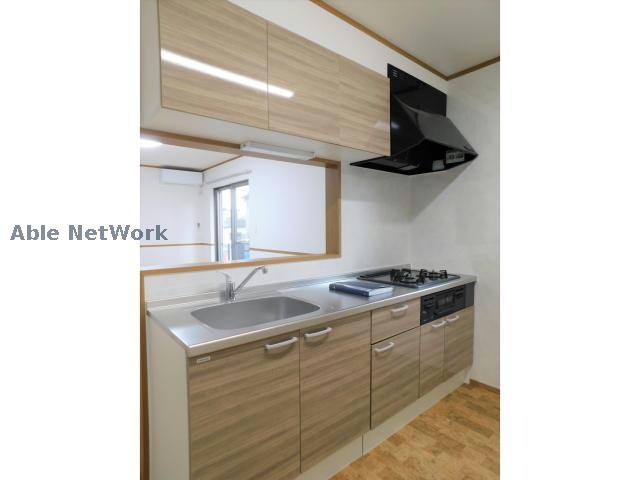 シャ・シアンのキッチン(3口コンロ・グリル付)