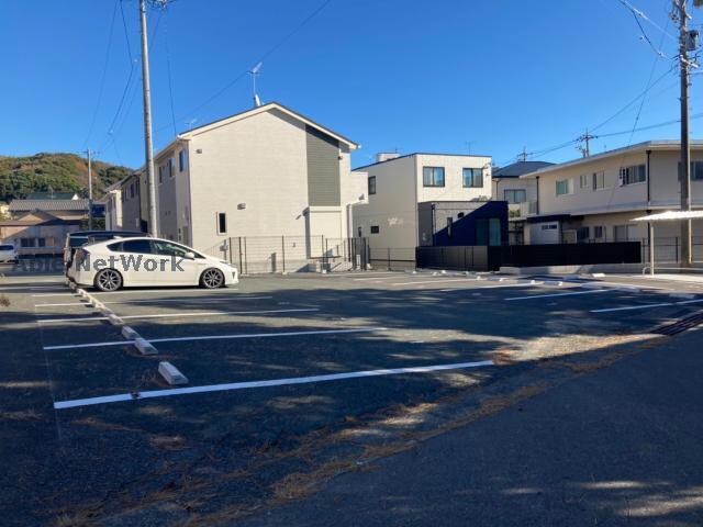 シャ・シアンの駐車場