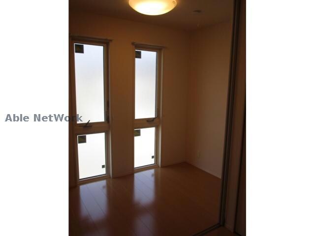 物件内観写真8　(多目的ルーム)