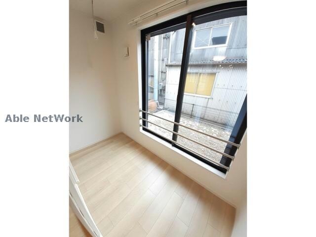 物件内観写真16　(サンルーム)