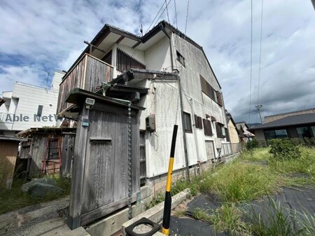 蒲郡市三谷町四舗二階建貸家外観写真