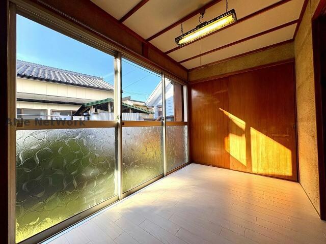 蒲郡市神明町貸家のベランダ・バルコニー(洋室3帖)