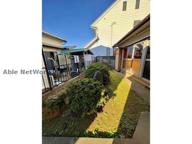 蒲郡市神明町貸家の庭