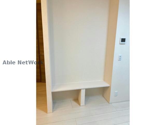 物件内観写真8　(テレビ台)