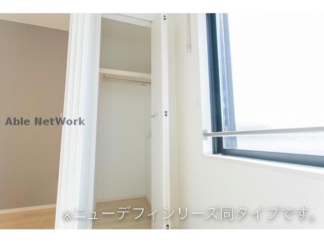 物件内観写真11　(サンルーム)