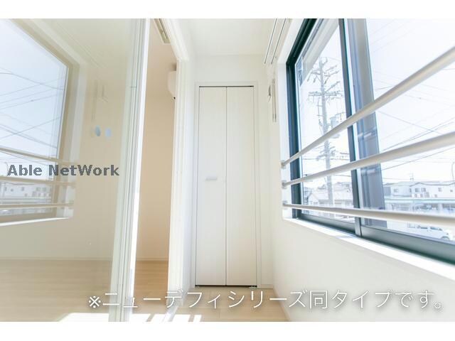 物件内観写真12　(サンルーム)