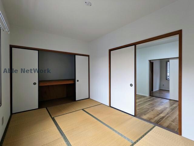 物件内観写真10　(和室6帖)