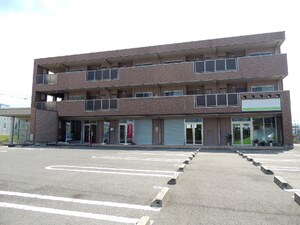 ヌーベルコリーヌ外観写真