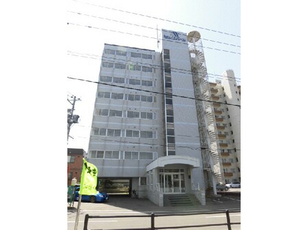 ビッグバーンズマンション外観写真