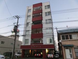 ルーベデンス６条外観写真