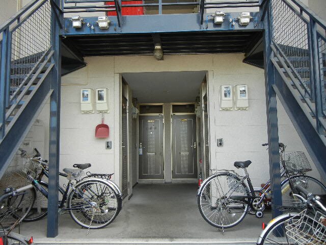 物件外観写真3　(エントラン)