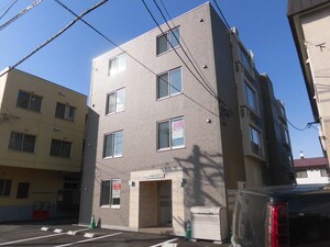 ＡＭＵ５・２３外観写真
