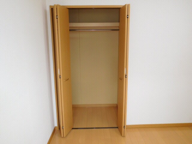 物件内観写真11　(収納)