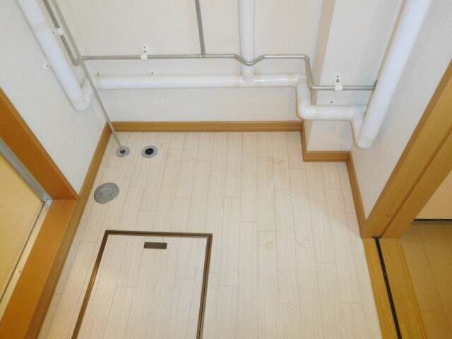 物件内観写真12　(脱衣所)