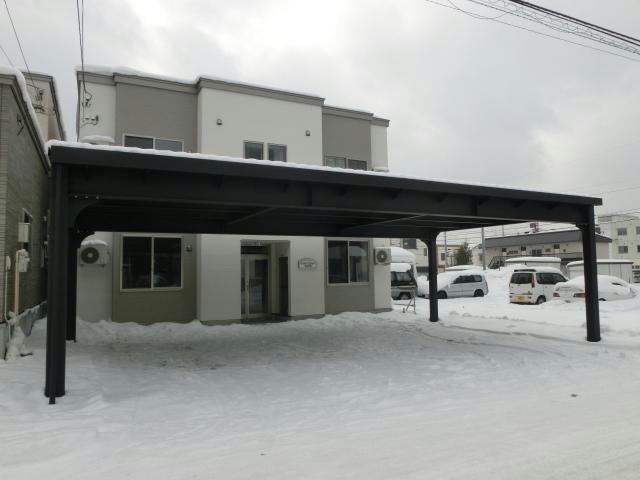 Oasis Court320B