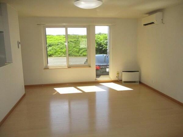 リビングダイニング