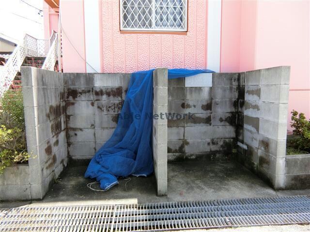 物件外観写真5　(ごみ置き場)