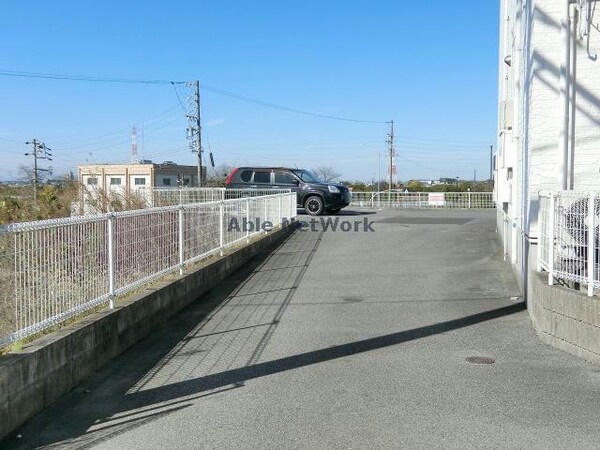 駐車場(Ⅱ)