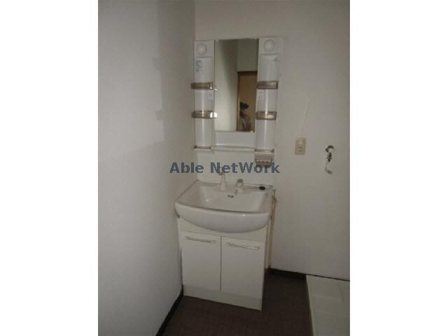 物件内観写真12　(洗面台)