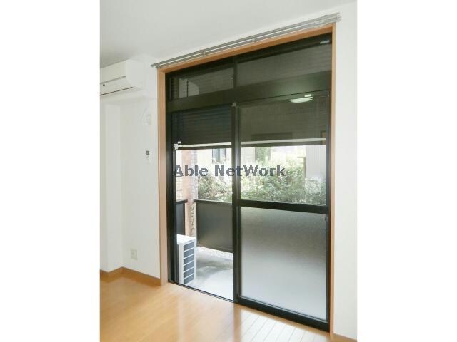 物件内観写真17　(シャッター)