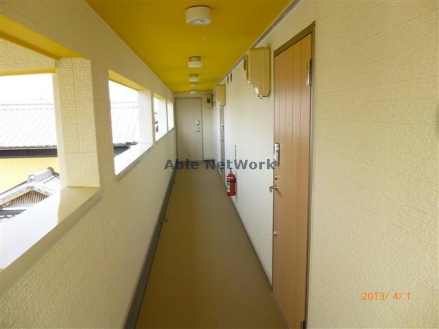 物件外観写真7　(通路)