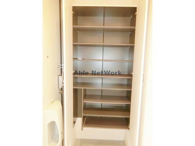 物件内観写真21　(下駄箱)