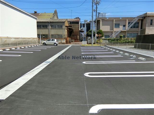 物件外観写真3　(並列)