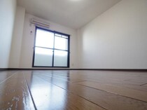 近鉄難波線・奈良線 近鉄奈良駅 6階建 築28年の外観写真