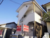 近鉄難波線・奈良線 近鉄奈良駅 2階建 築30年の外観写真