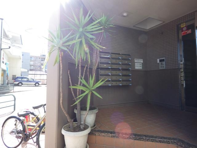 物件外観写真6　(オートロック)