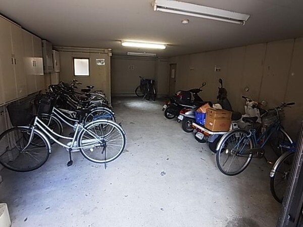 駐輪場