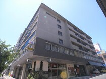 近鉄難波線・奈良線 新大宮駅 6階建 築52年の外観写真