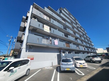 ラウムズ阿倉川　203号室外観写真