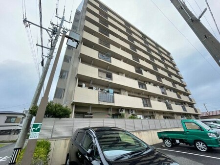 ラウムズ富洲原外観写真