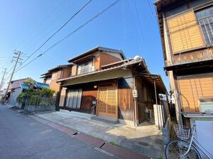 富田一色町ELVハウス外観写真