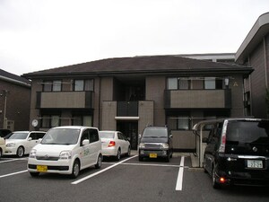 クインシー・ビレッジＡ棟外観写真