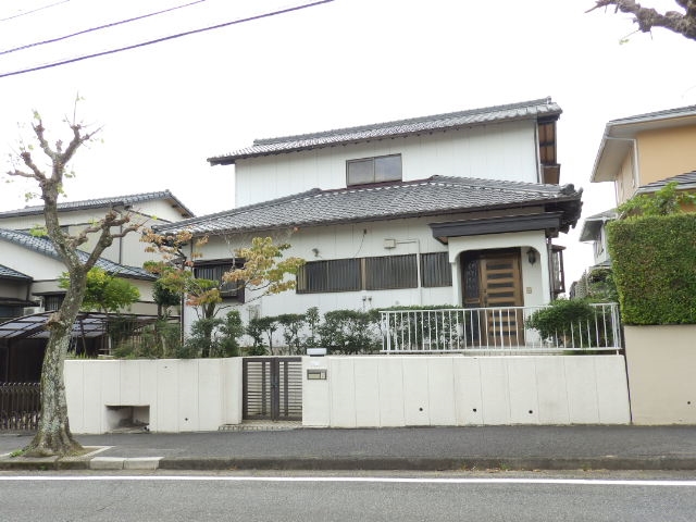 三滝台４丁目一戸建て