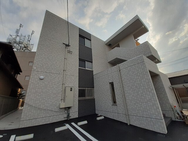 マリアロッソ富田駅前