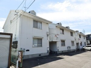 シャメルハイツ外観写真