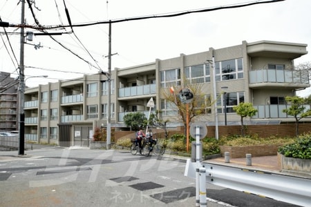 Ｙ’ｓ Ｃｏｕｒｔ 千里山外観写真