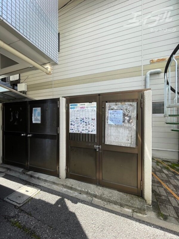 敷地内/建物
