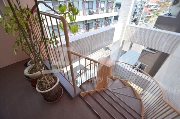 敷地内/建物