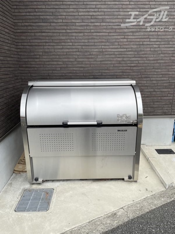敷地内/建物