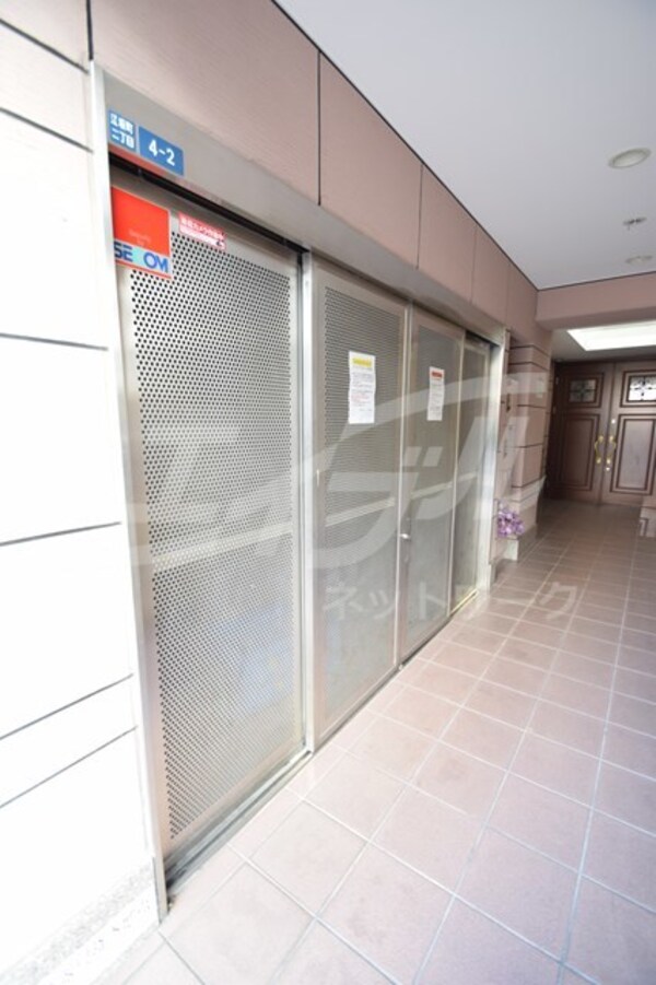 敷地内/建物