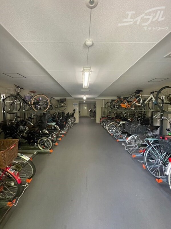 敷地内/建物