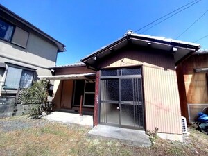 安田様借家外観写真